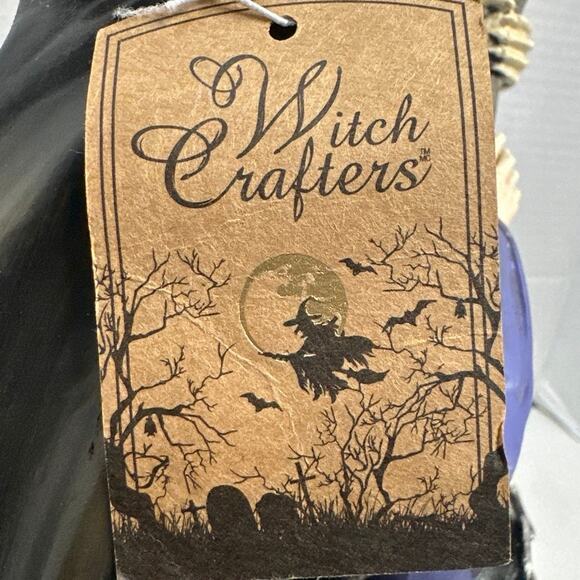 NWT 14” Witch Crafters Halloween Witch Stirring Cauldron Pot, Figurine. - Picture 4 of 8